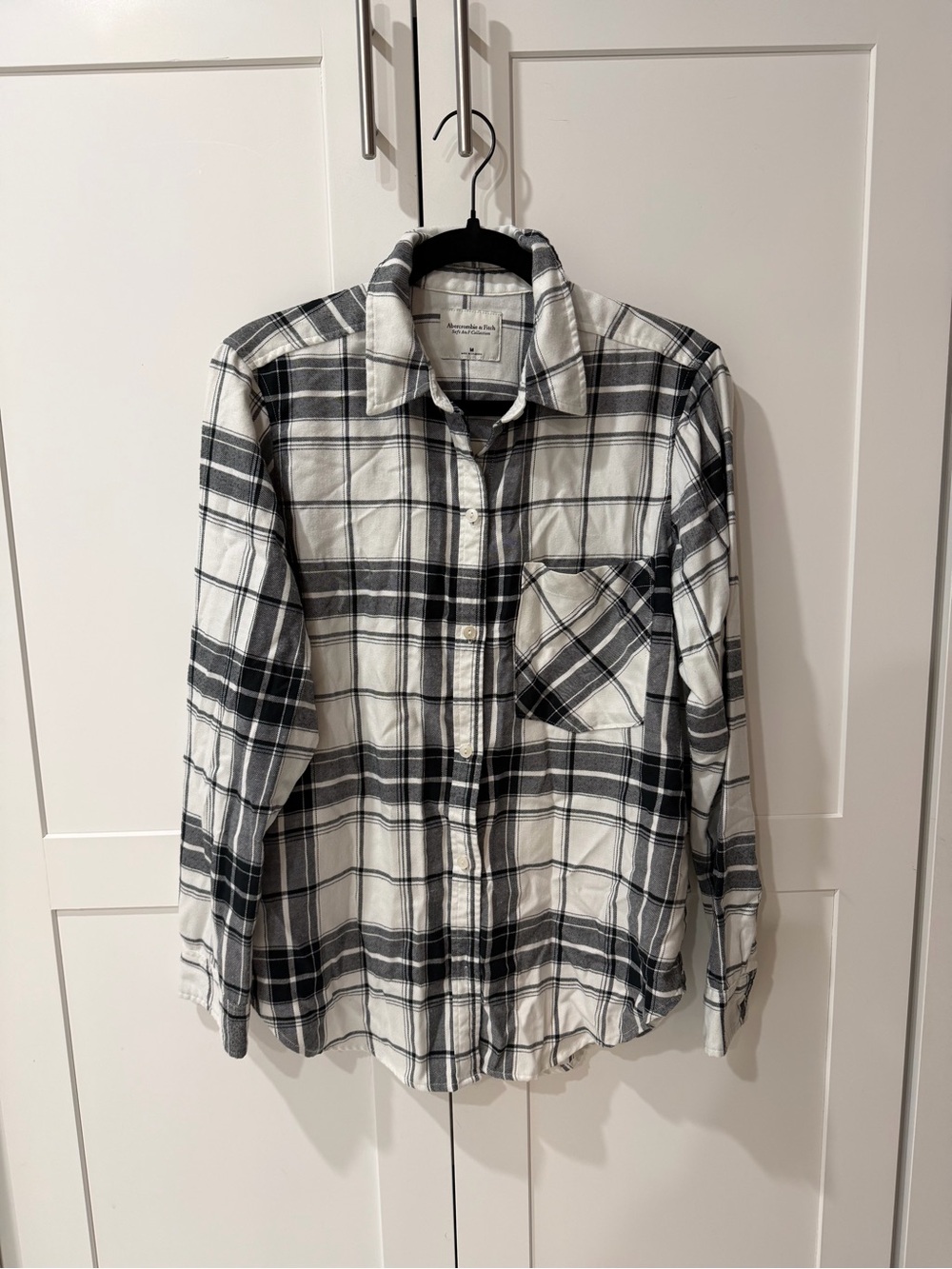 Abercrombie & Fitch Black and White Plaid Button-Down Shirt